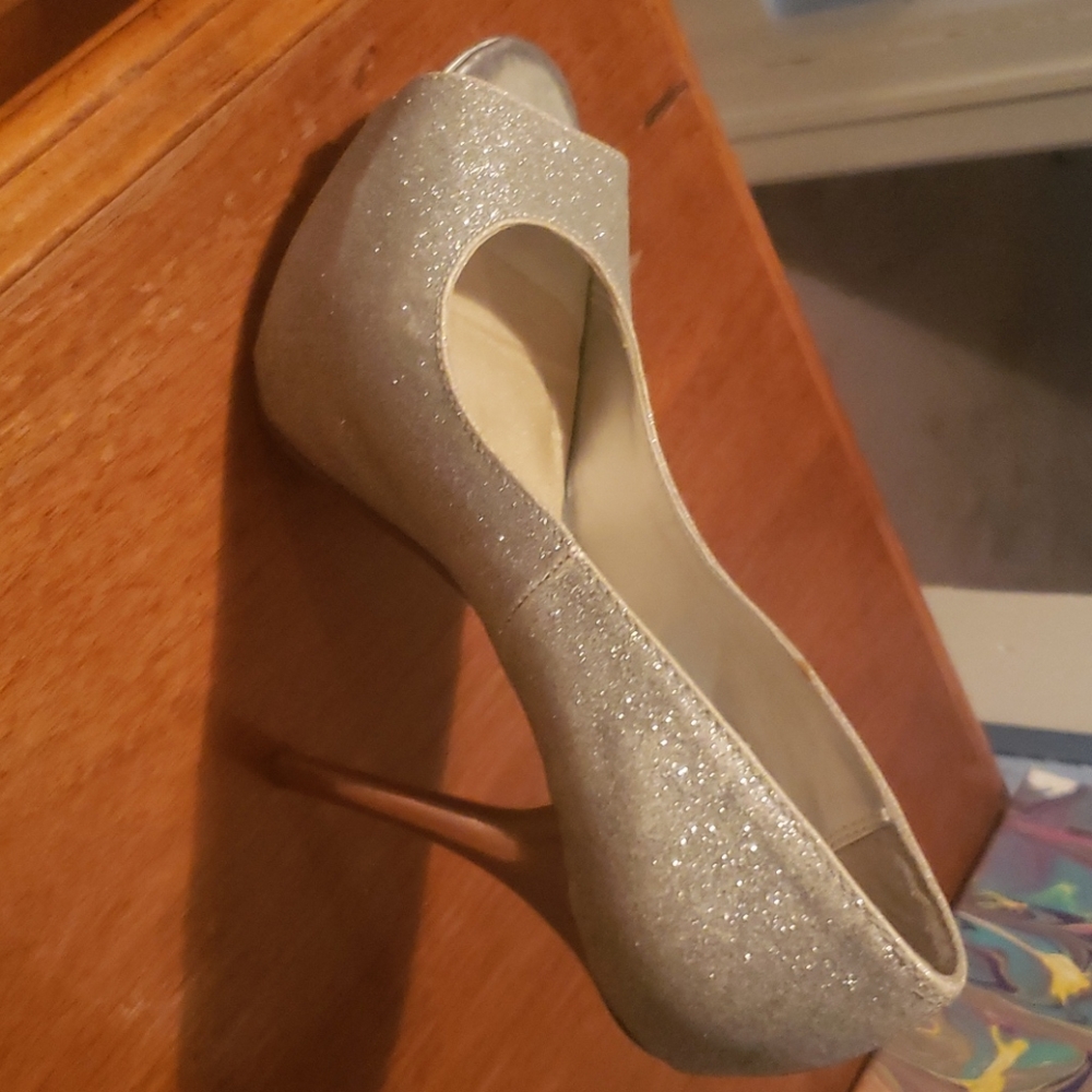 High heels - Picture 1 of 1